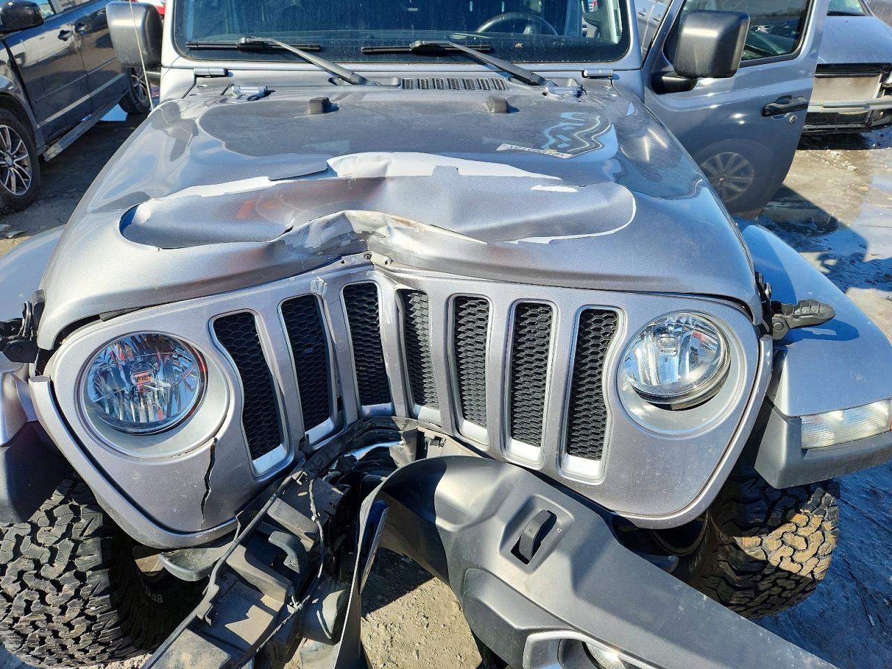 2018 JEEP WRANGLER UNLIMITED SAHARA photo 21
