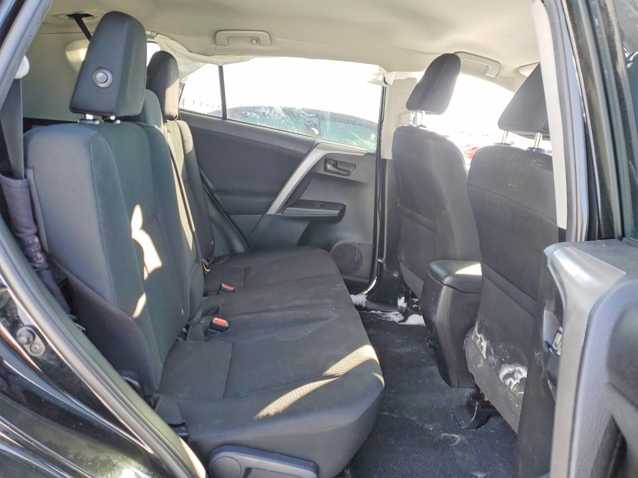 2017 TOYOTA RAV4 LE photo 11