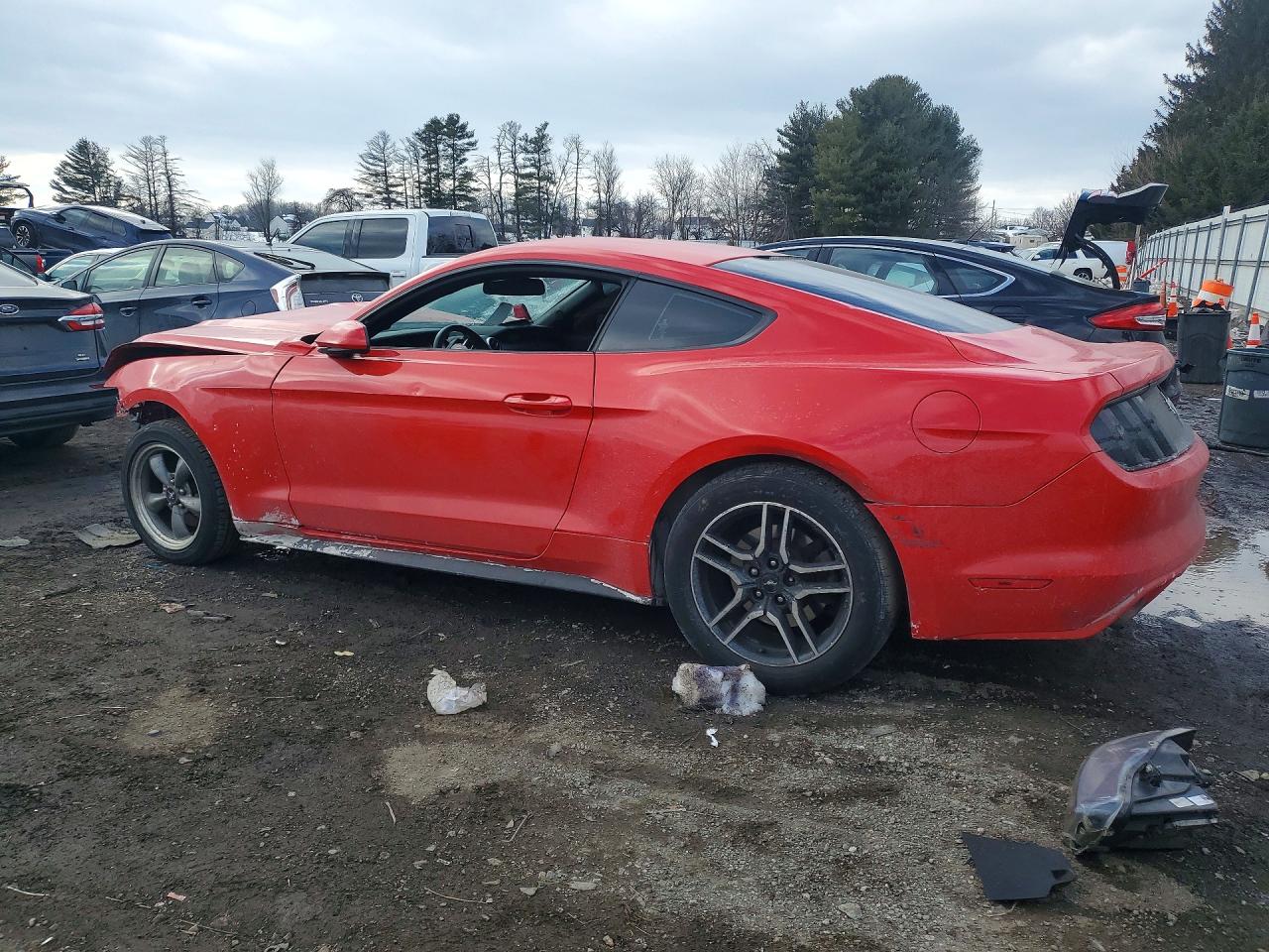 2017 FORD MUSTANG photo 4