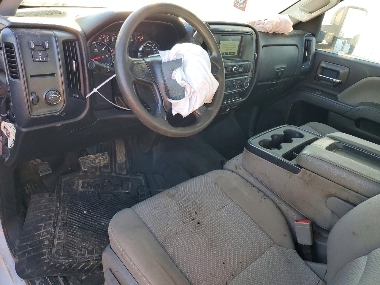 2017 CHEVROLET SILVERADO C3500 photo 8