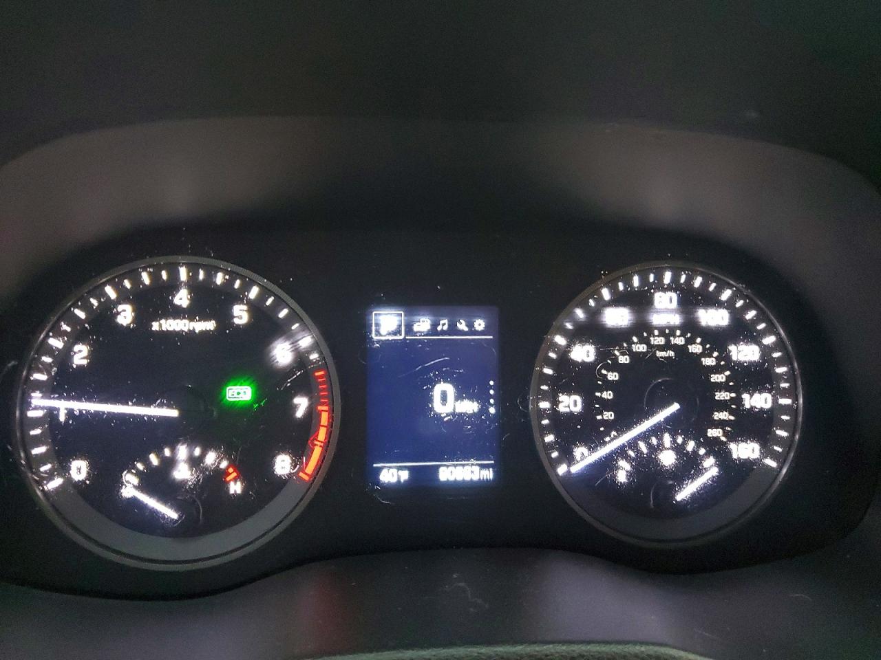 2017 HYUNDAI TUCSON photo 9