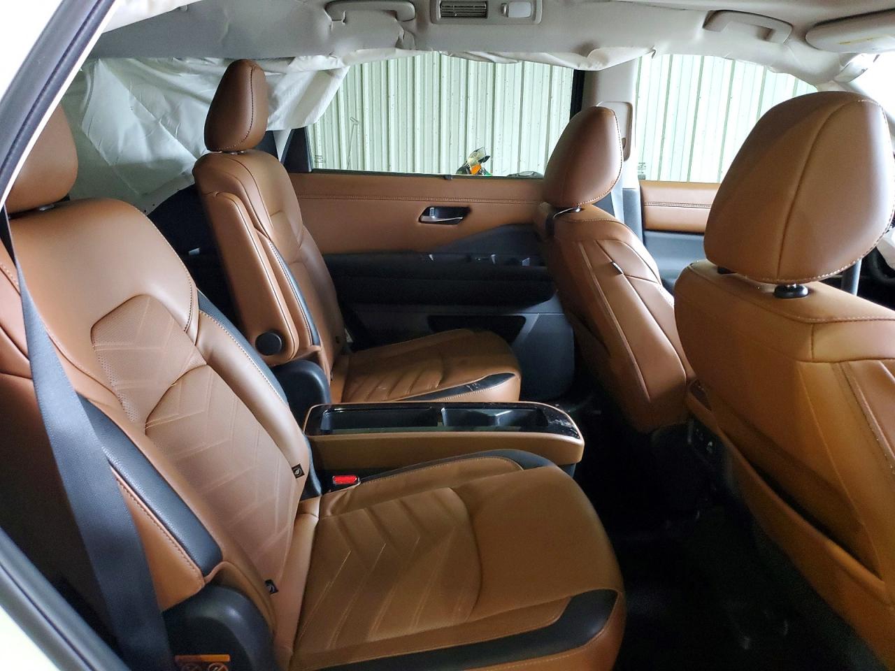 2023 NISSAN PATHFINDER PLATINUM photo 11