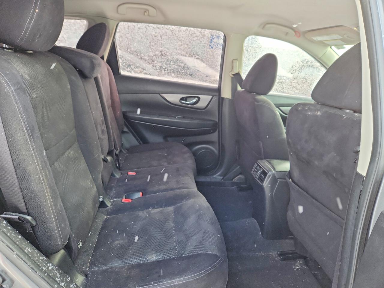 2016 NISSAN ROGUE S photo 11