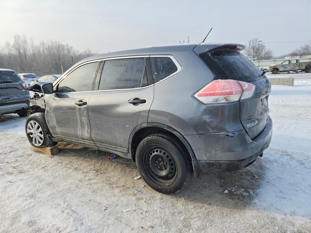 2016 NISSAN ROGUE S photo 2
