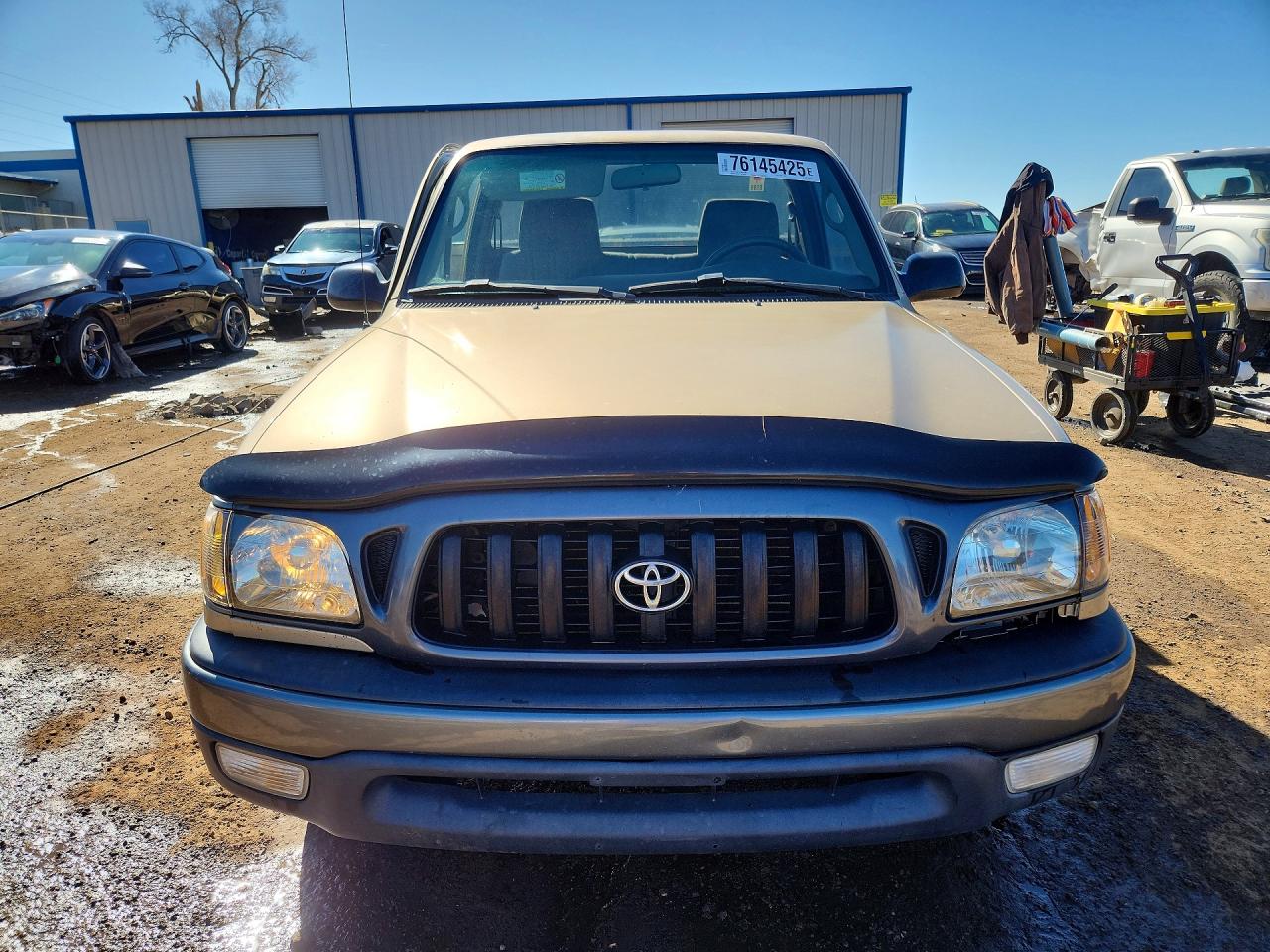 2002 TOYOTA TACOMA photo 9