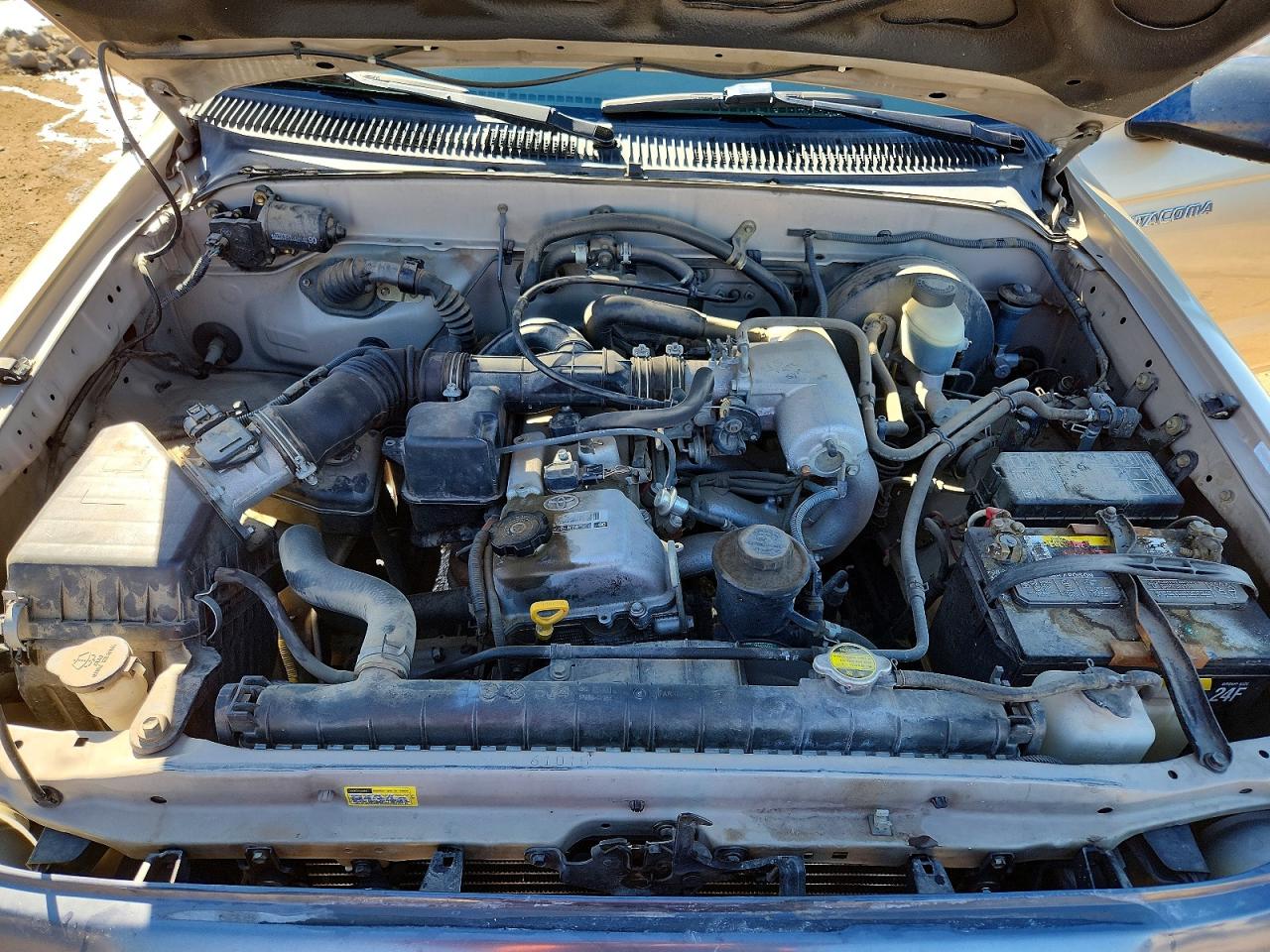 2002 TOYOTA TACOMA photo 21