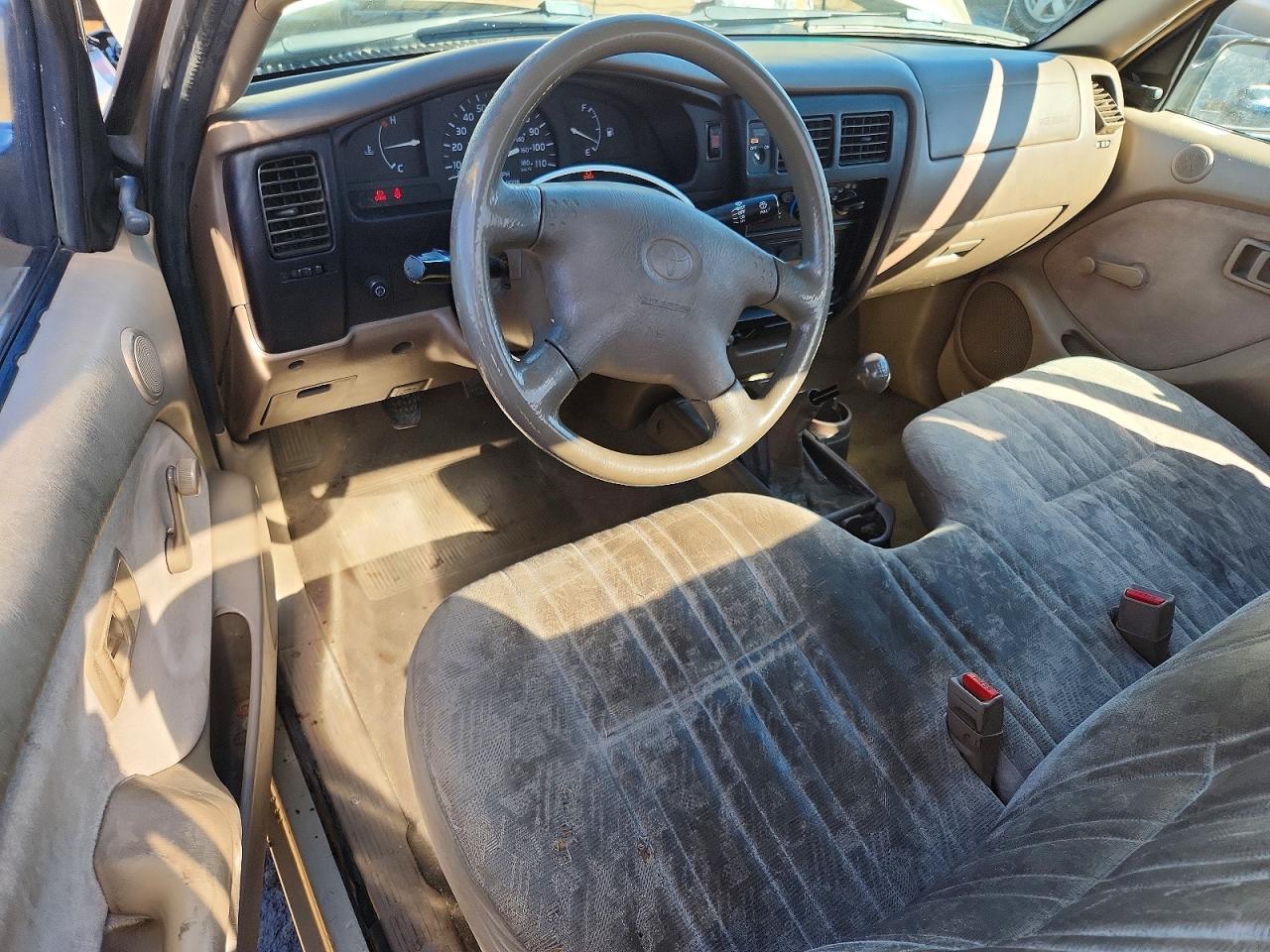 2002 TOYOTA TACOMA photo 15