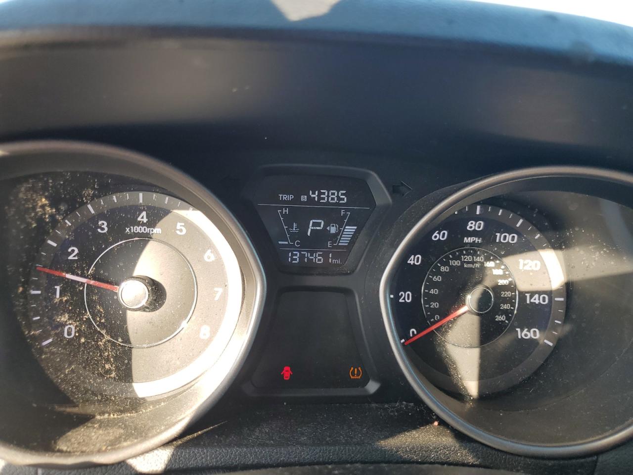 2015 HYUNDAI ELANTRA SE photo 9