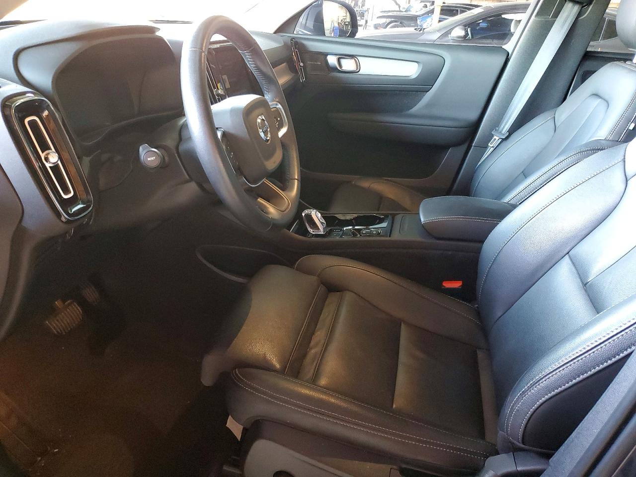 2021 VOLVO XC40 T5 INSCRIPTION photo 19