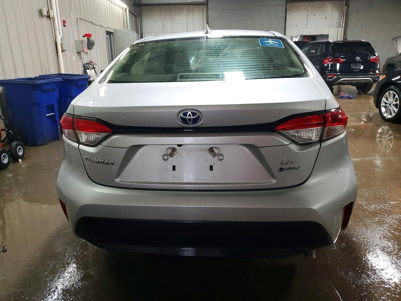 2025 TOYOTA COROLLA photo 6