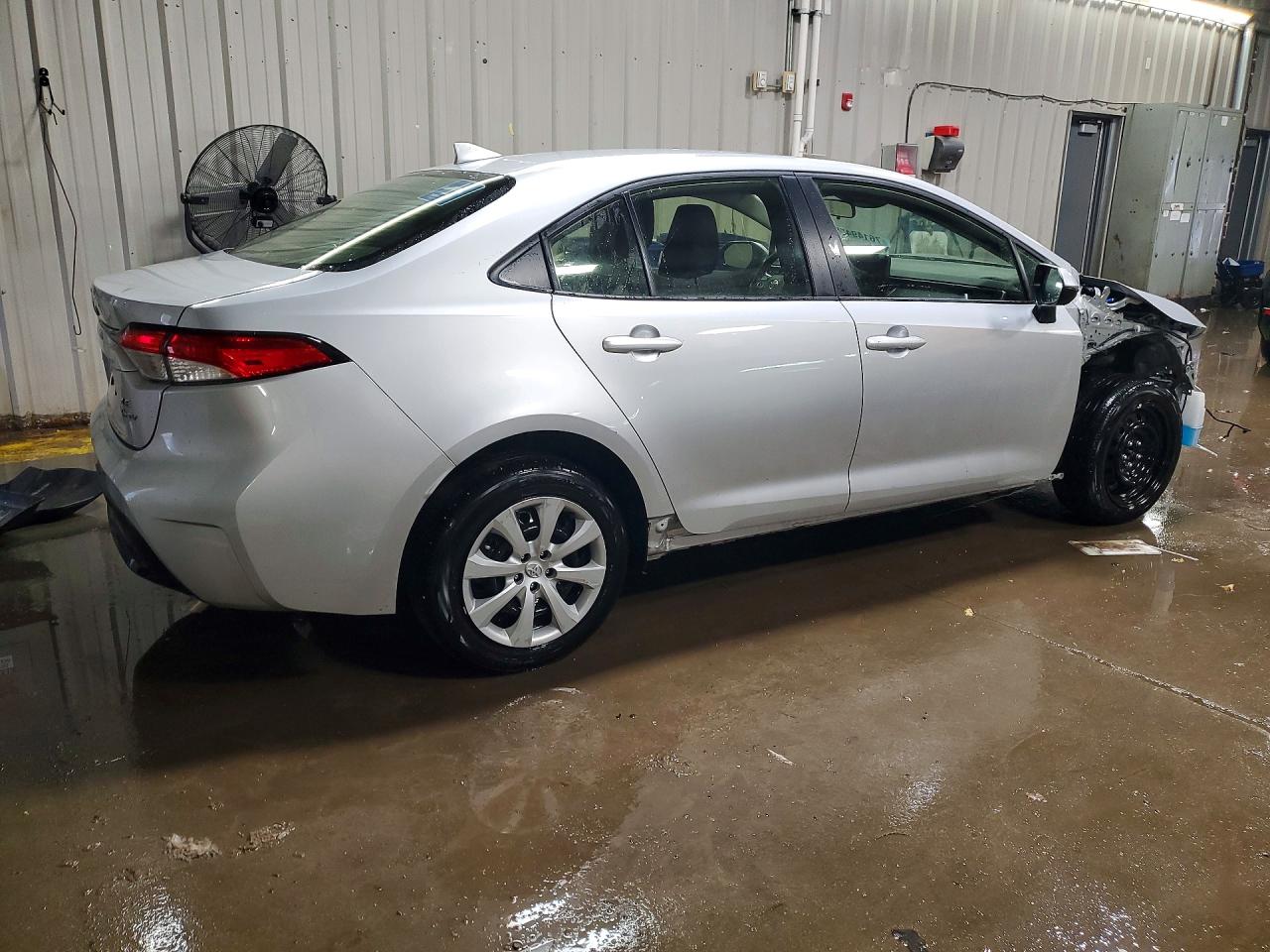 2025 TOYOTA COROLLA photo 3