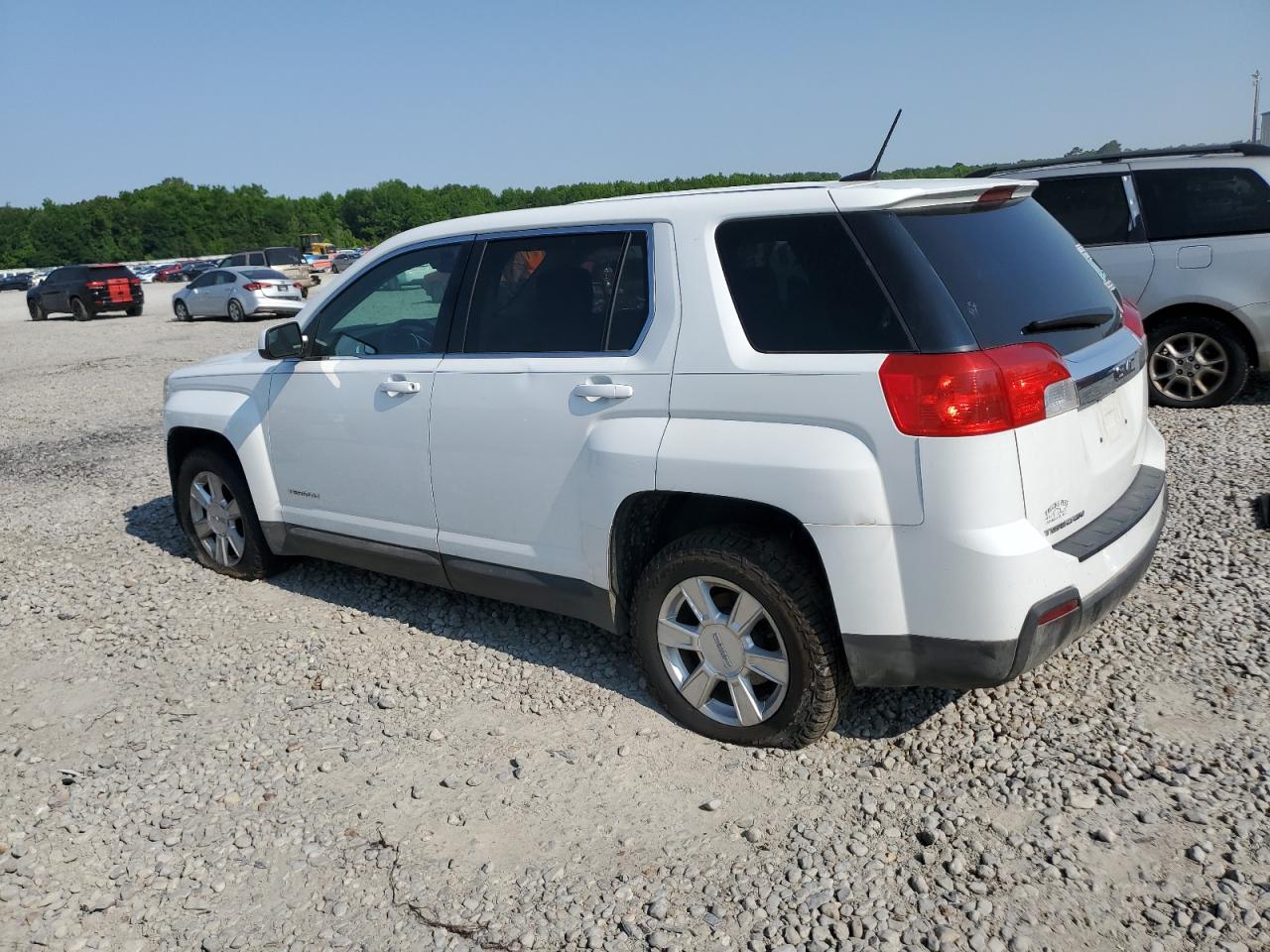 2013 GMC TERRAIN SLE photo 4