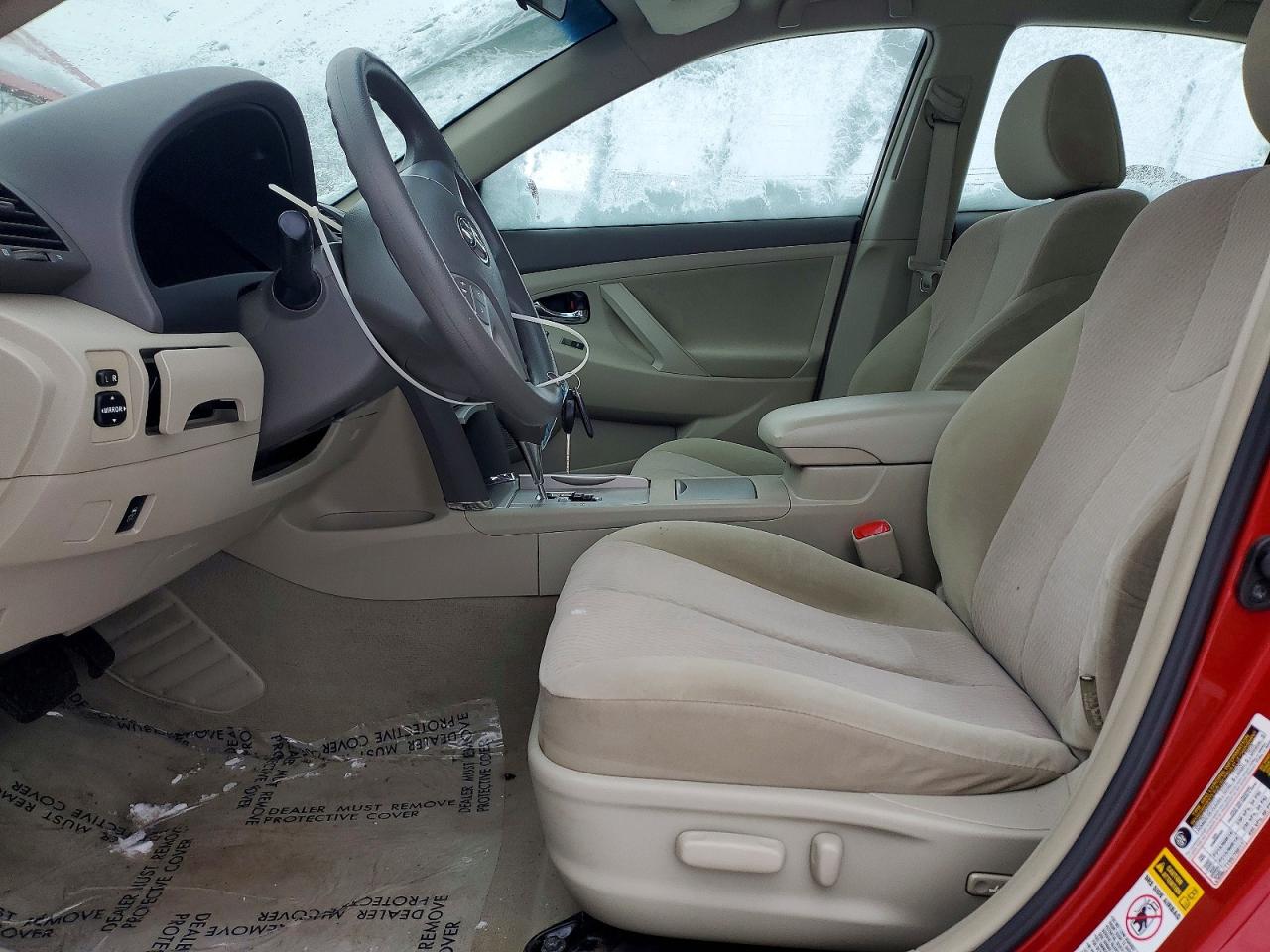 2010 TOYOTA CAMRY BASE photo 13