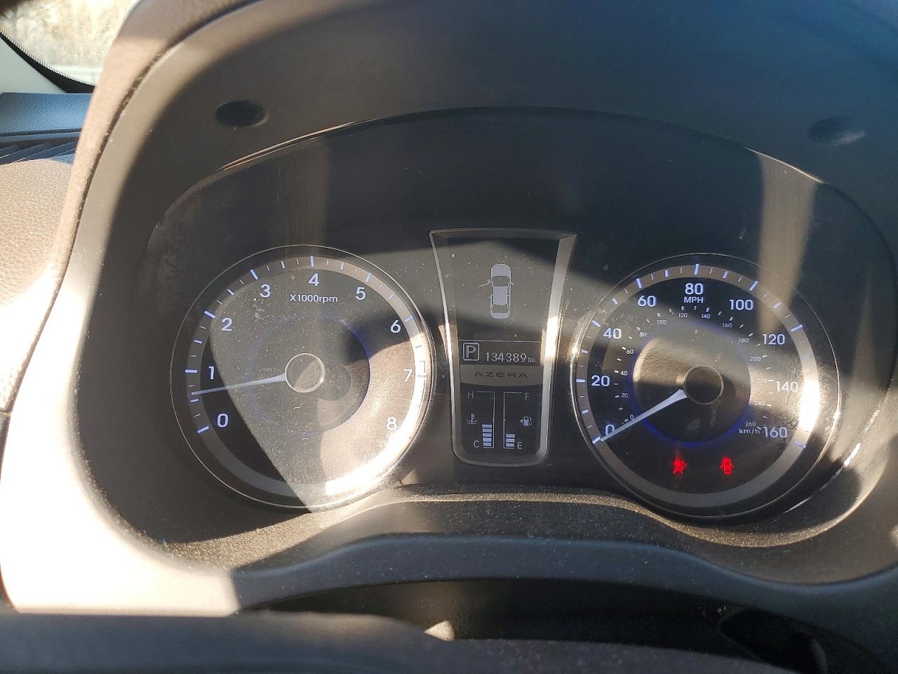 2012 HYUNDAI AZERA BASE photo 25
