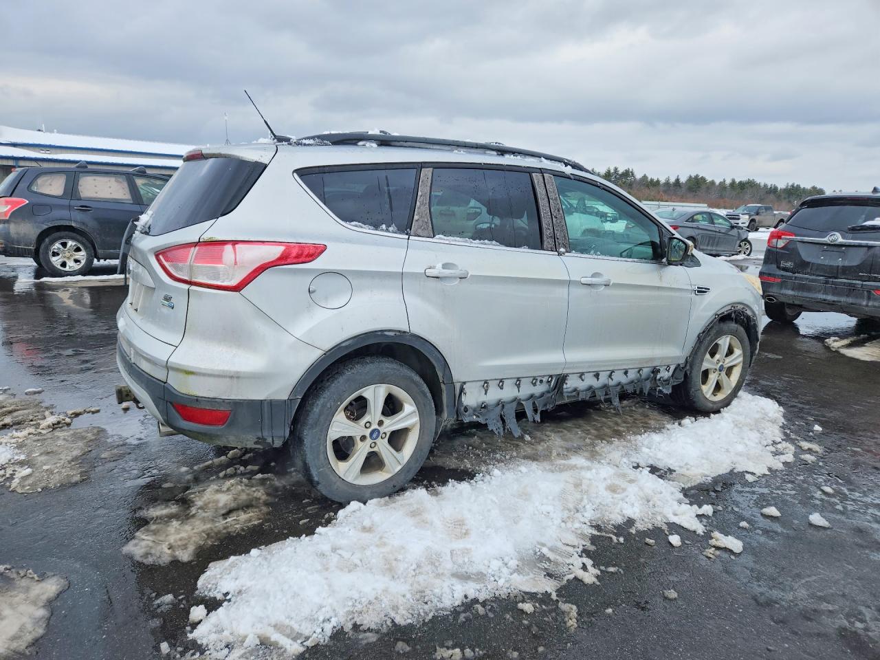 2013 FORD ESCAPE SE photo 5