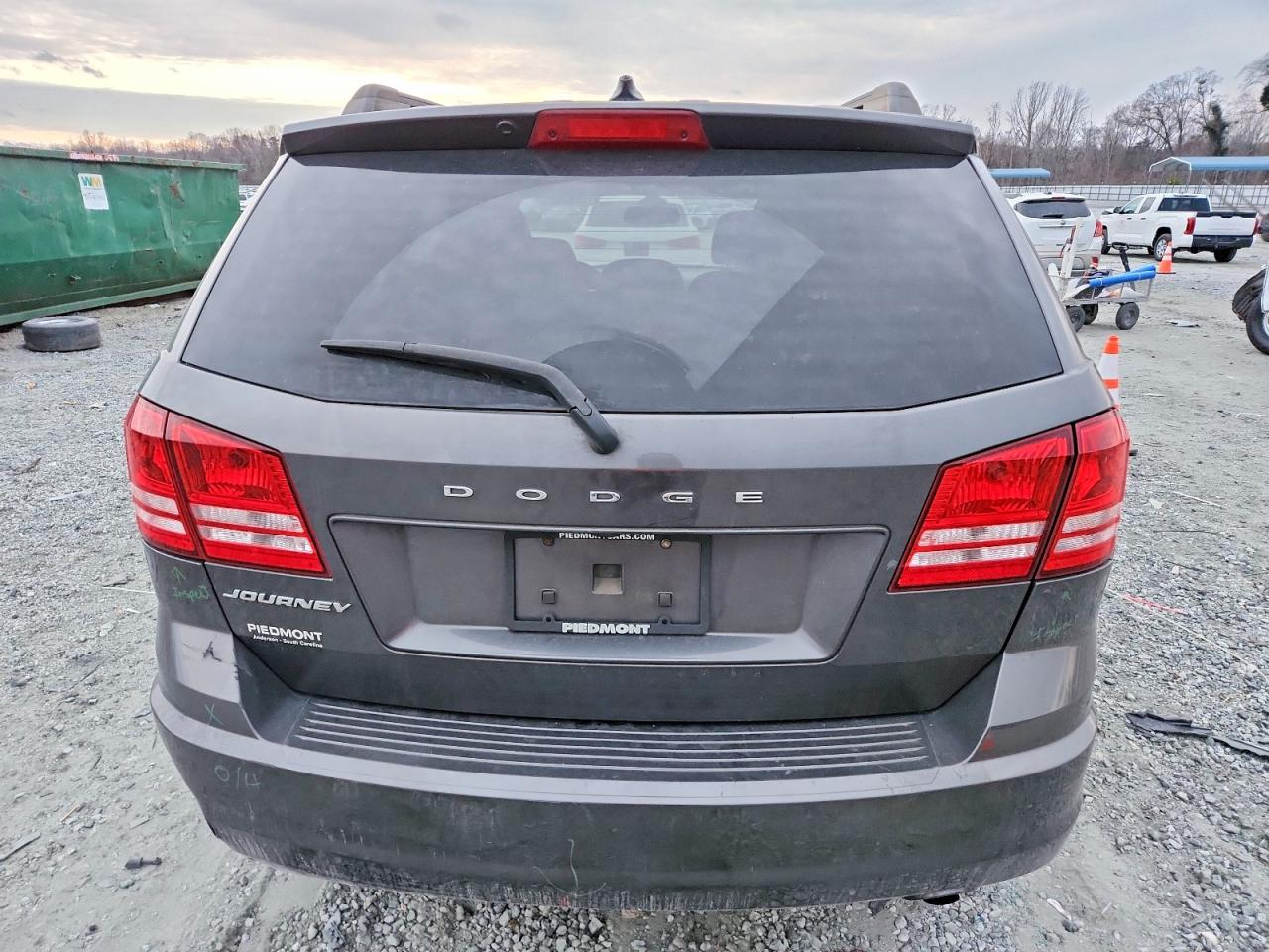 2018 DODGE JOURNEY SE photo 16