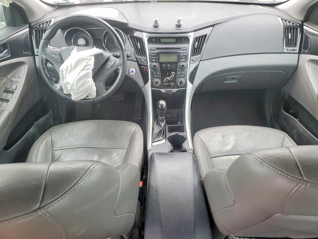 2013 HYUNDAI SONATA SE photo 15