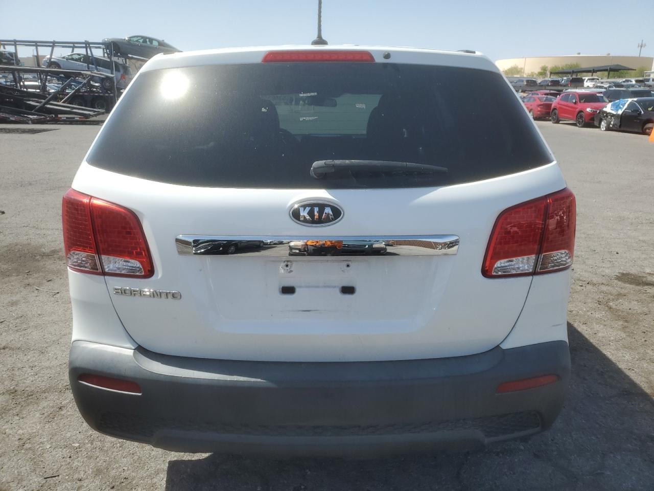 2011 KIA SORENTO BASE photo 16