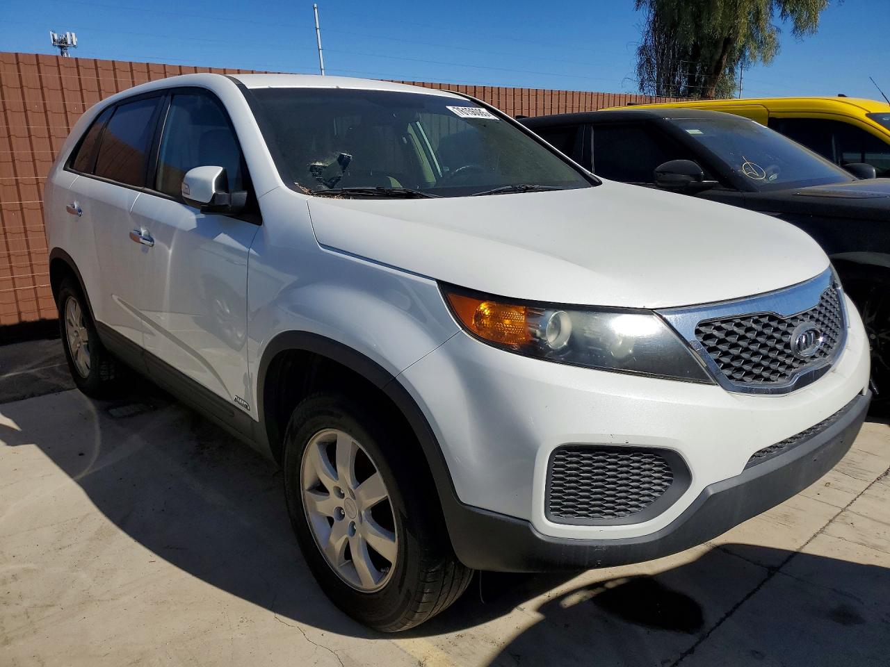 2011 KIA SORENTO BASE photo 10