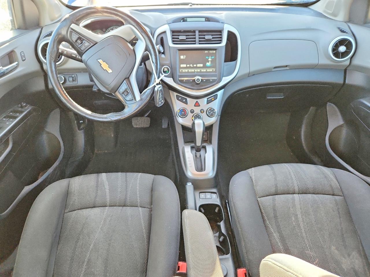 2017 CHEVROLET SONIC LT photo 8