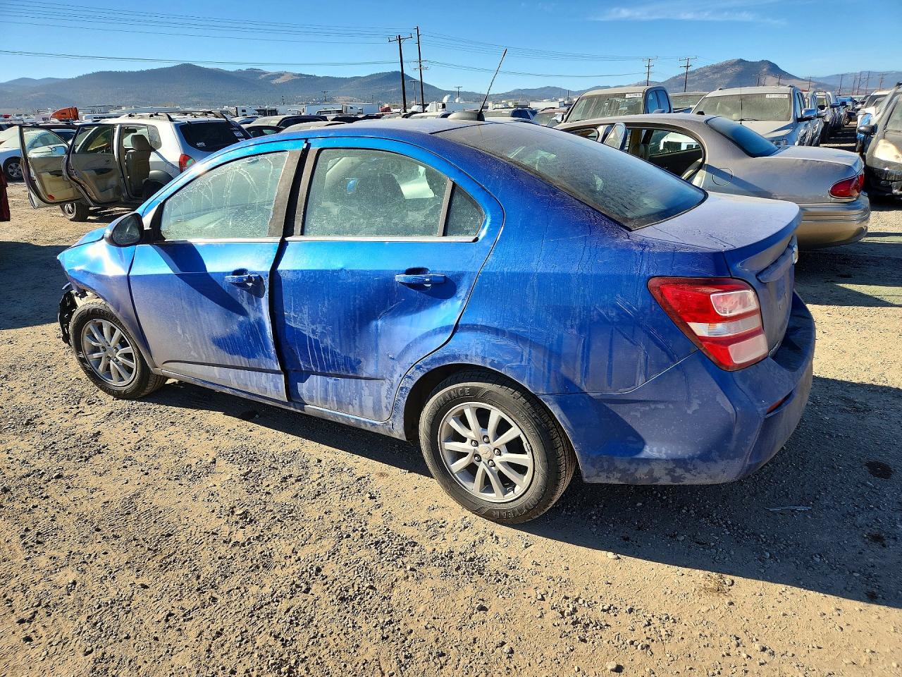 2017 CHEVROLET SONIC LT photo 2