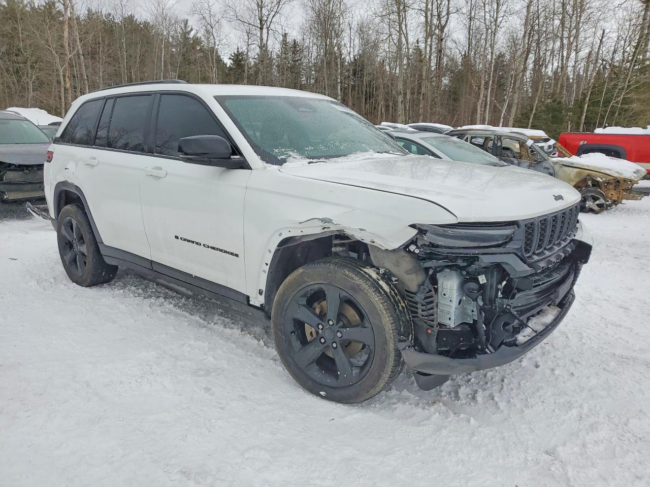 2024 JEEP GRAND CHEROKEE LAREDO photo 10