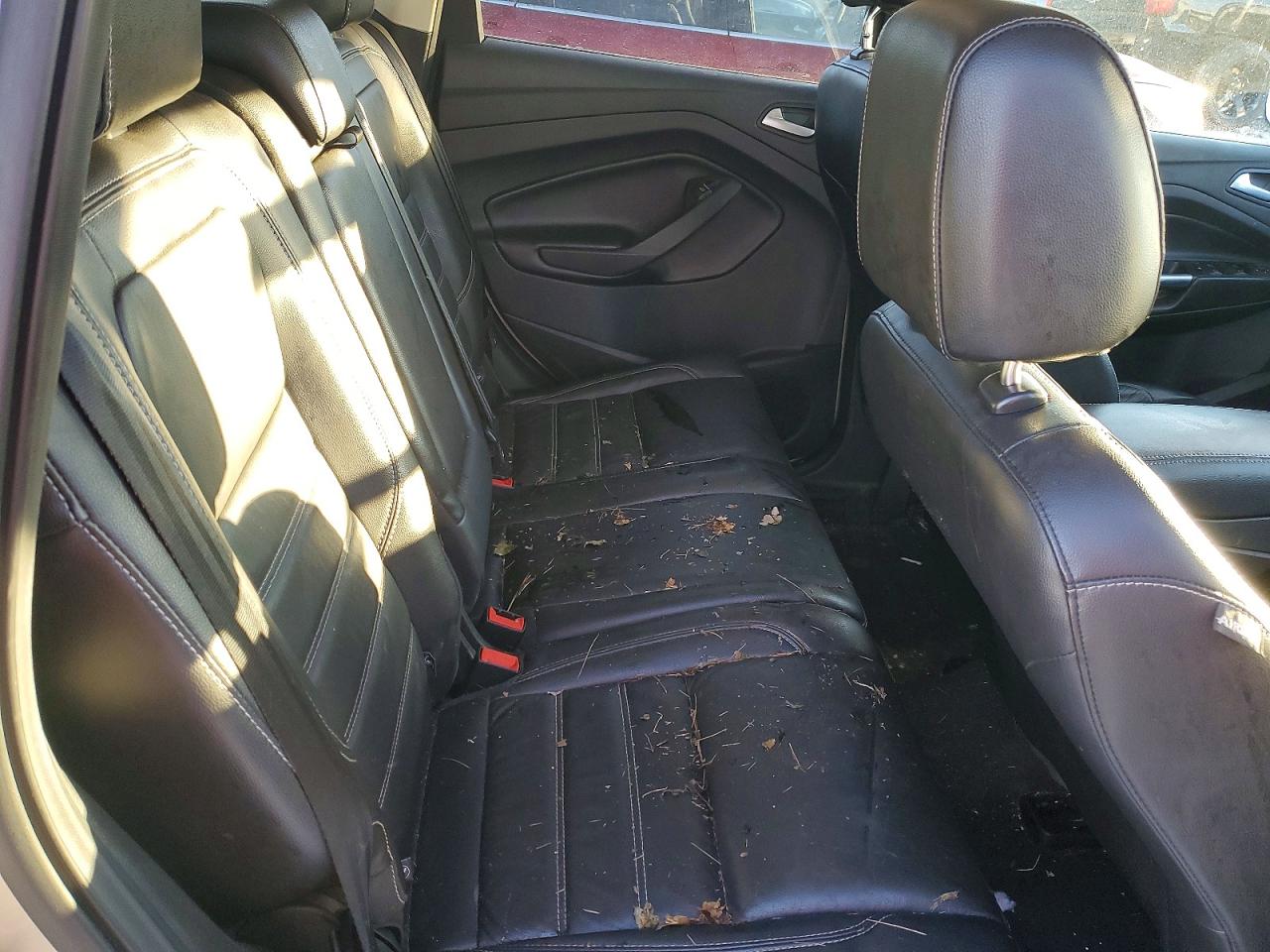 2017 FORD ESCAPE TITANIUM photo 28