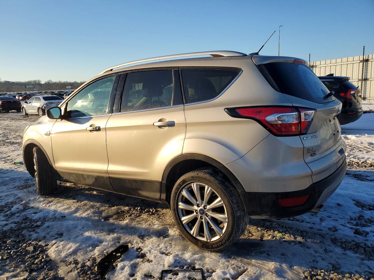 2017 FORD ESCAPE TITANIUM photo 4