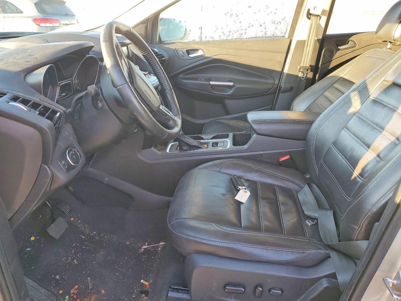 2017 FORD ESCAPE TITANIUM photo 19