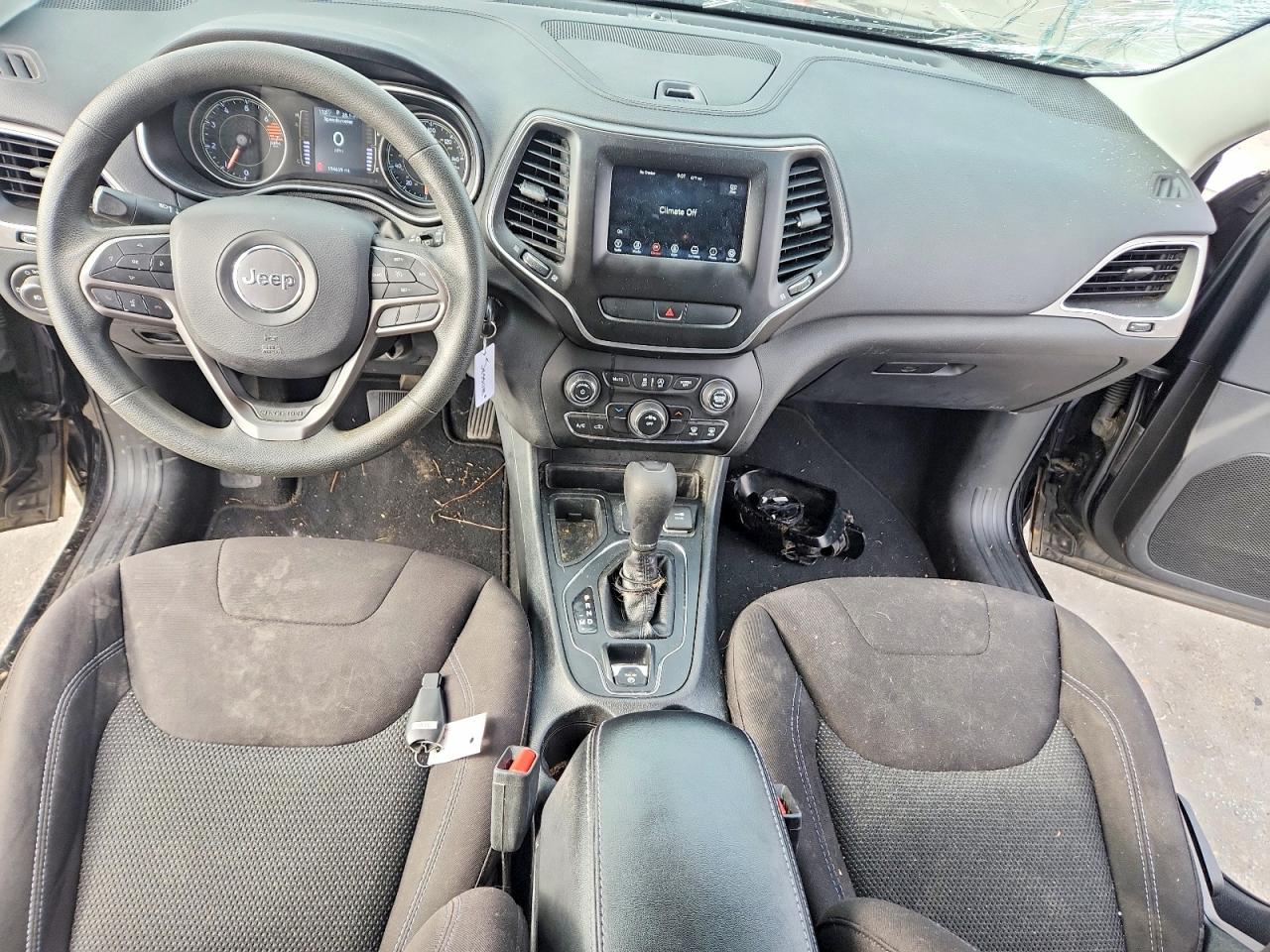 2019 JEEP CHEROKEE LATITUDE photo 8