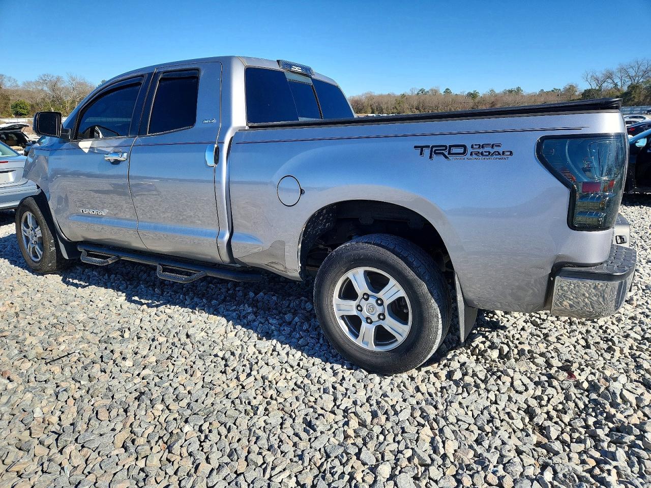 2011 TOYOTA TUNDRA DOUBLE CAB SR5 photo 4