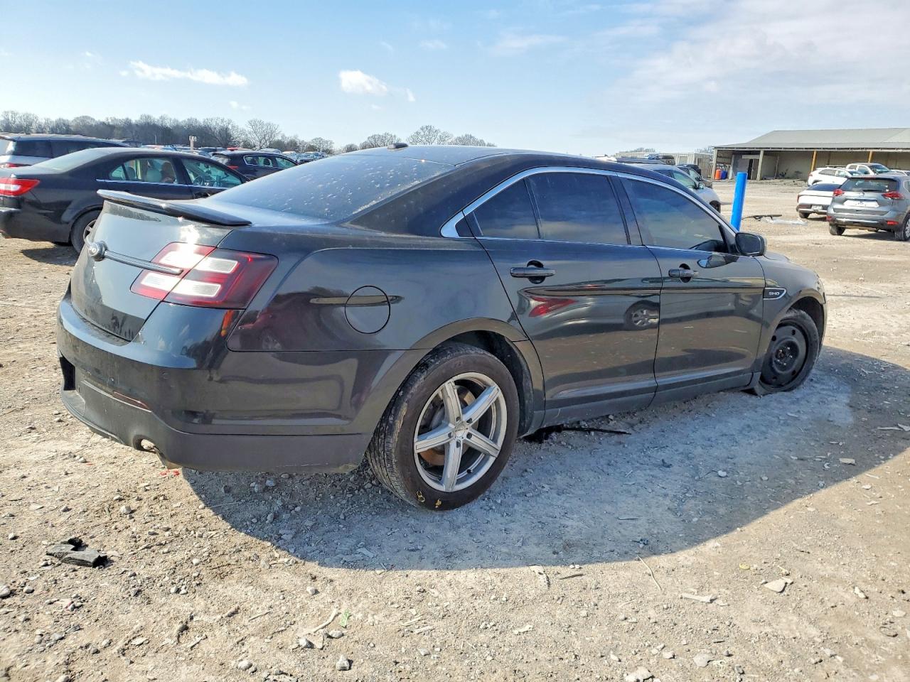 2014 FORD TAURUS SHO photo 3
