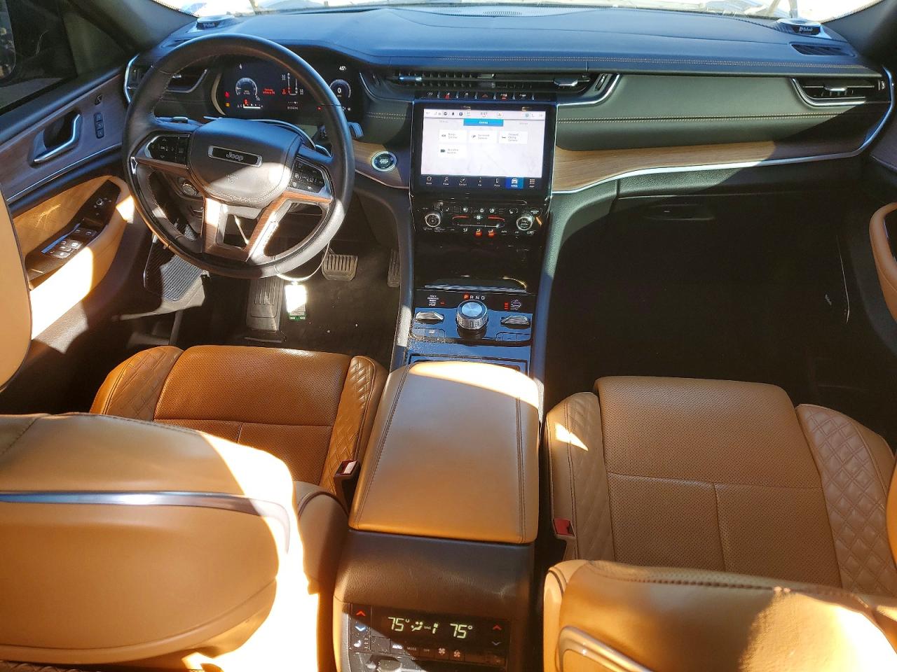 2022 JEEP GRAND CHEROKEE SUMMIT photo 22