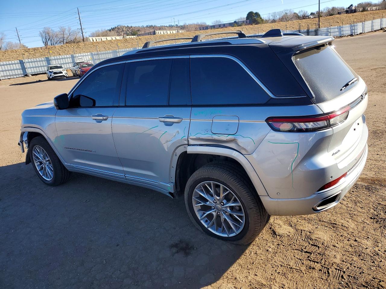 2022 JEEP GRAND CHEROKEE SUMMIT photo 4