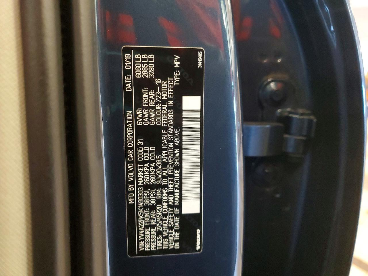 2019 VOLVO XC90 T6 MOMENTUM photo 25