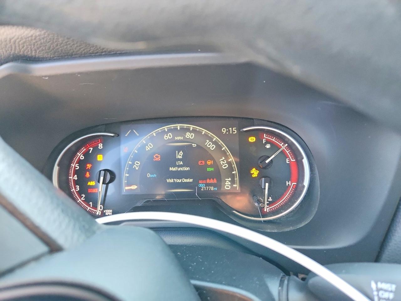 2024 TOYOTA RAV4 LE photo 25