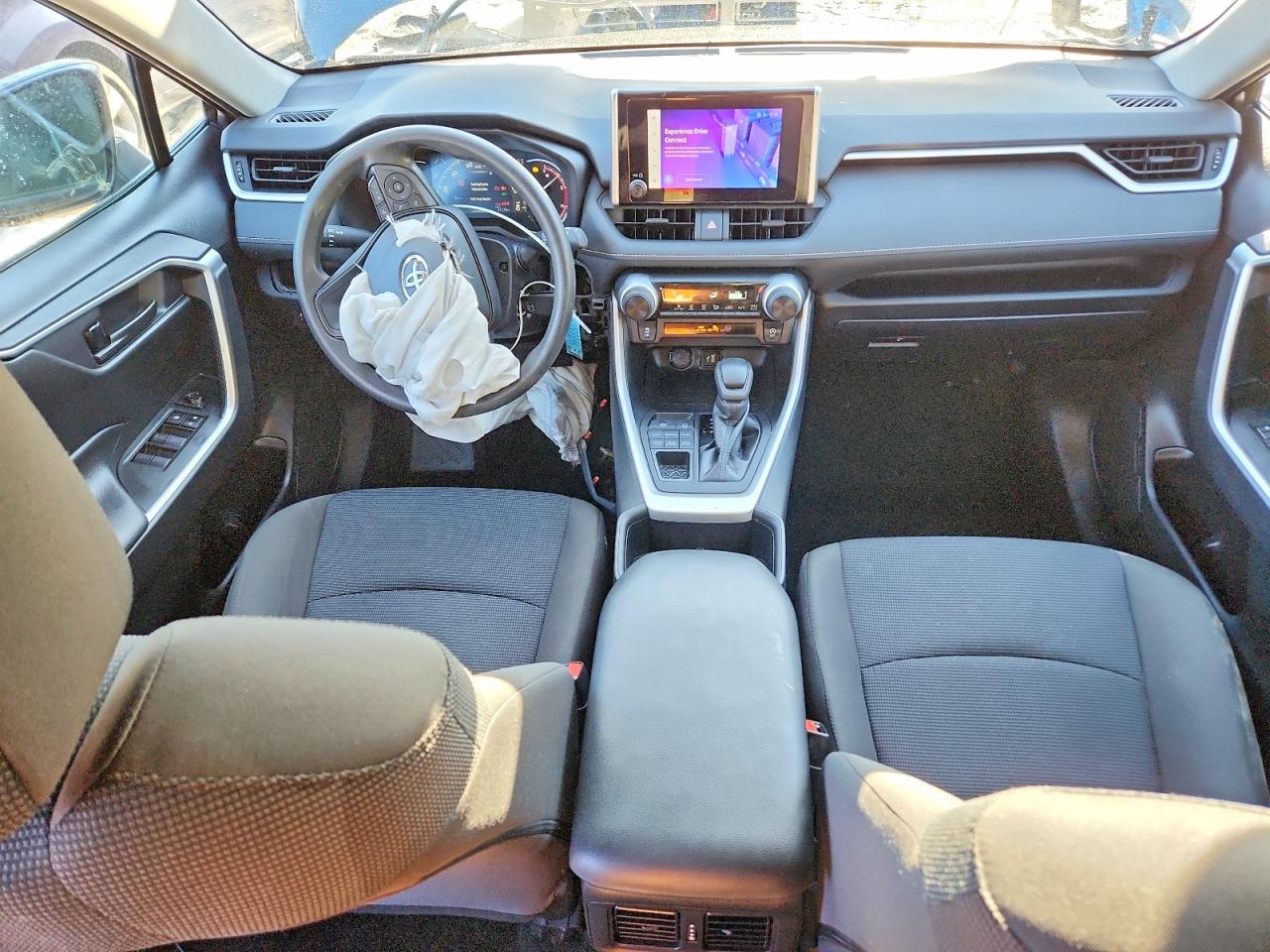 2024 TOYOTA RAV4 LE photo 22