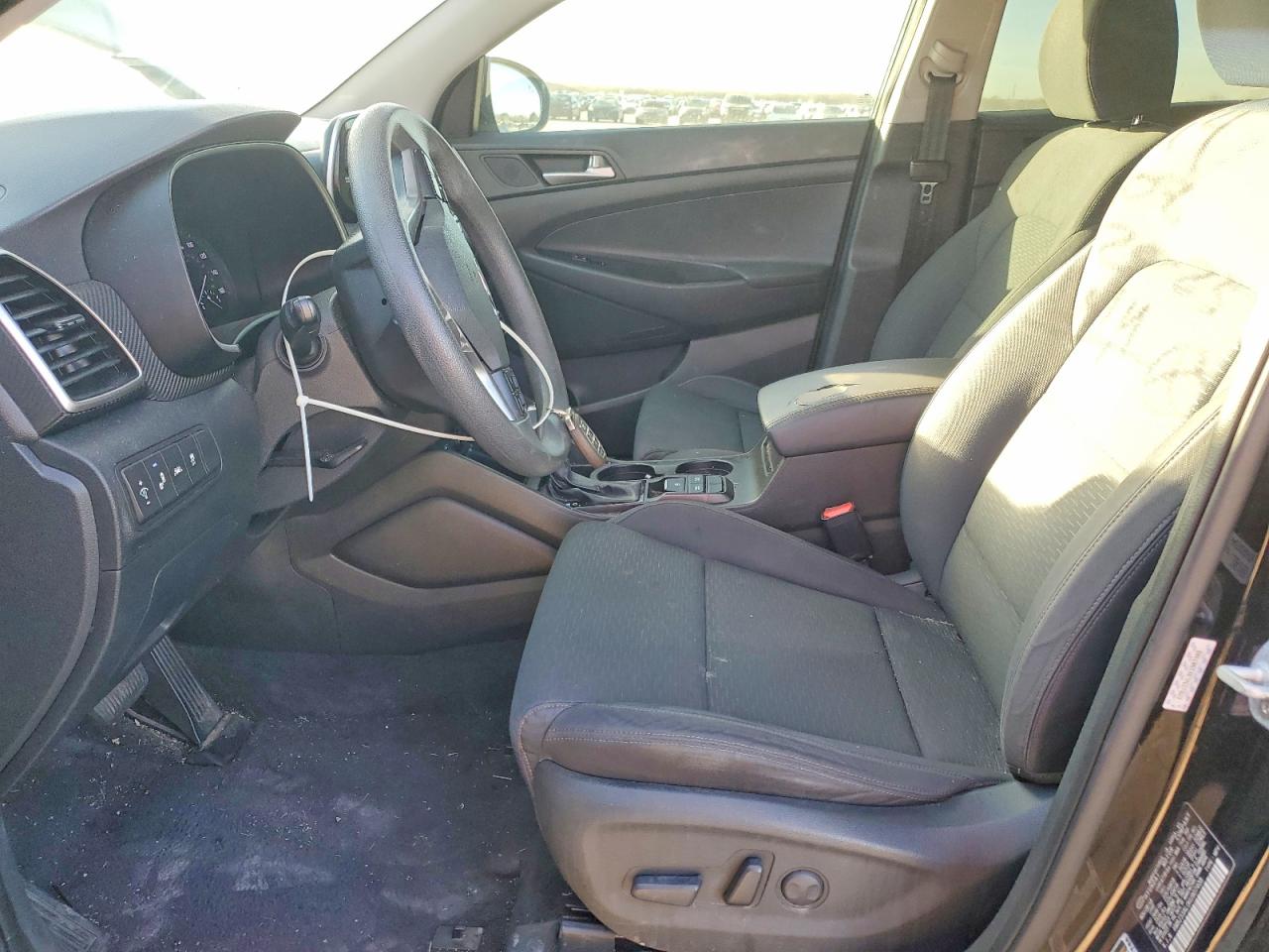 2019 HYUNDAI TUCSON photo 13