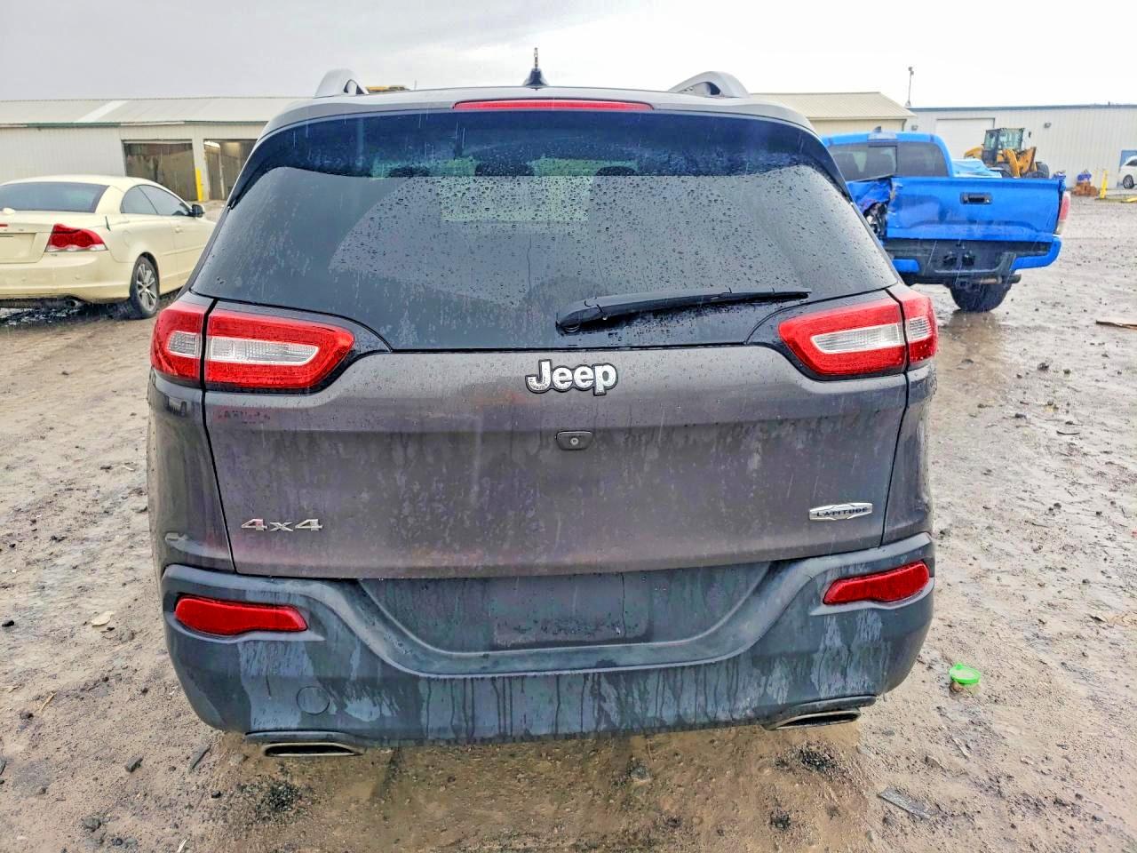 2015 JEEP CHEROKEE LATITUDE photo 11
