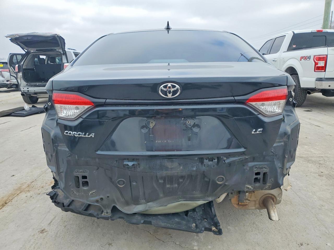 2021 TOYOTA COROLLA LE photo 16