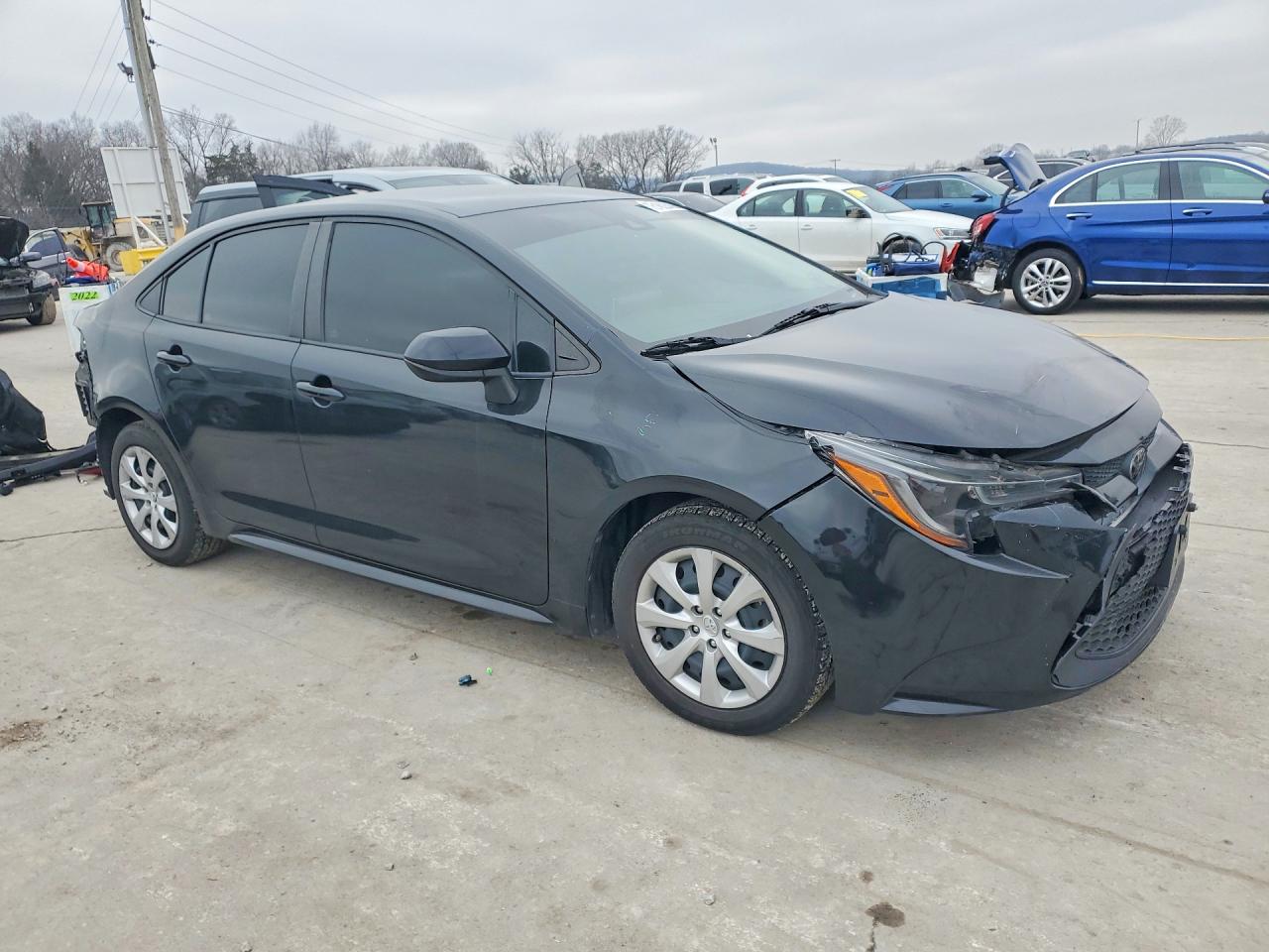 2021 TOYOTA COROLLA LE photo 10