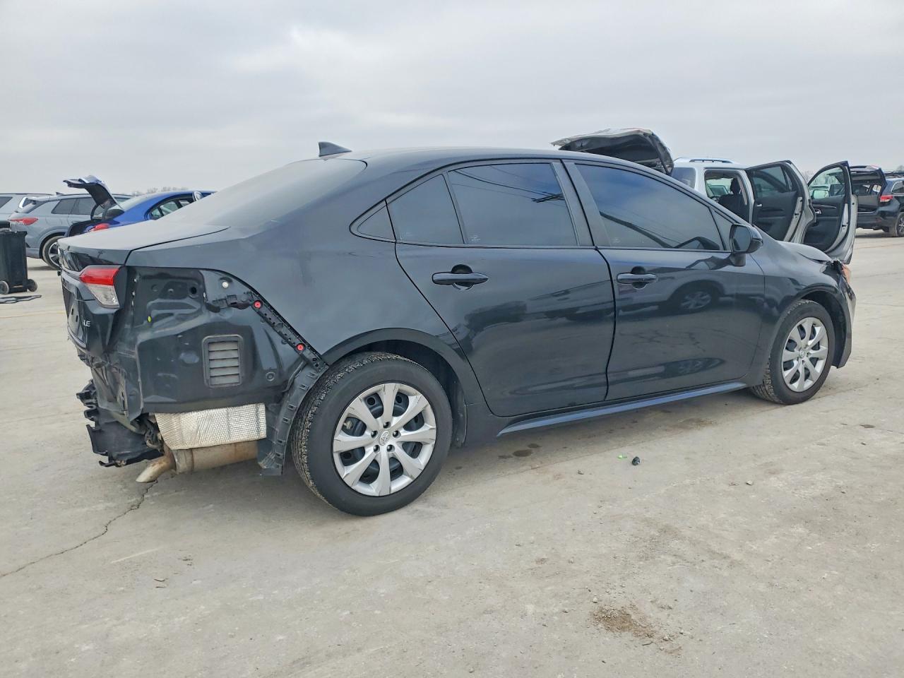 2021 TOYOTA COROLLA LE photo 7