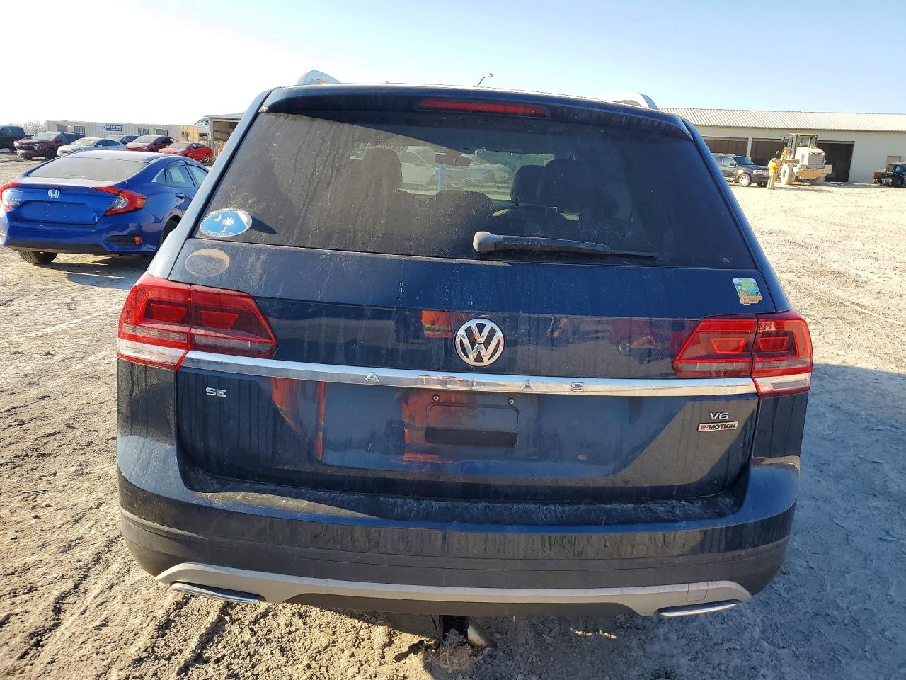 2018 VOLKSWAGEN ATLAS SE photo 6