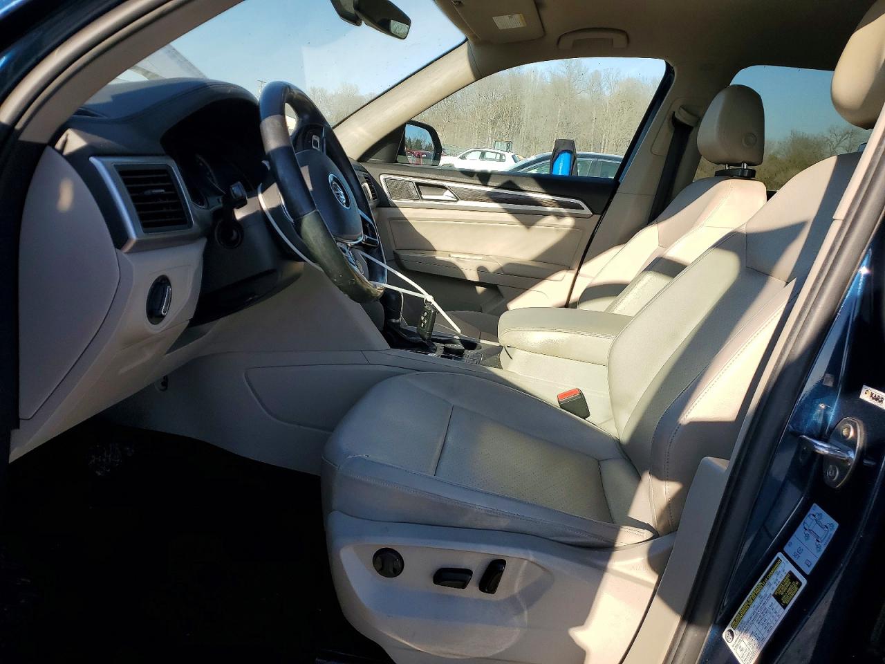2018 VOLKSWAGEN ATLAS SE photo 7