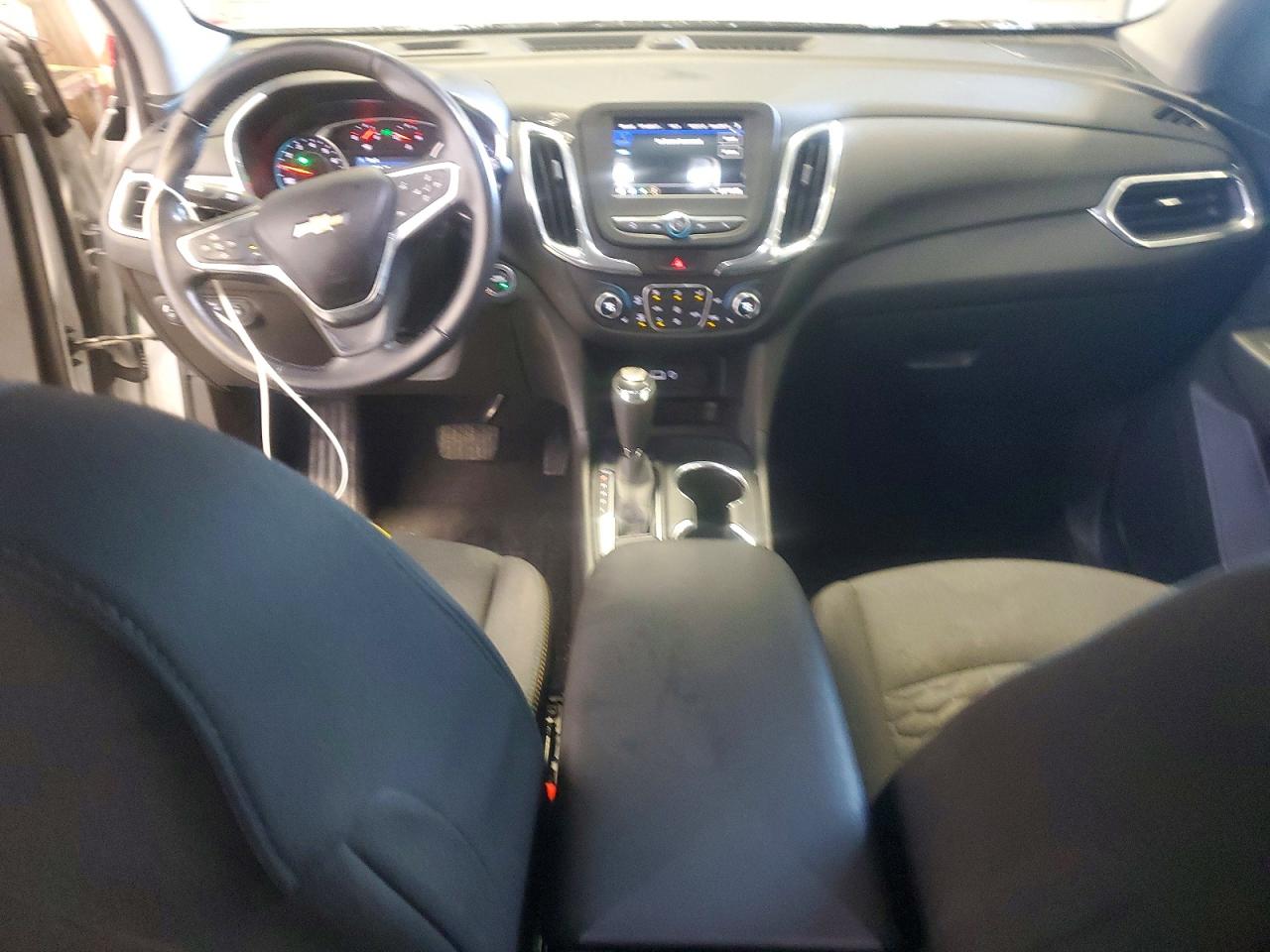 2020 CHEVROLET EQUINOX LT photo 8