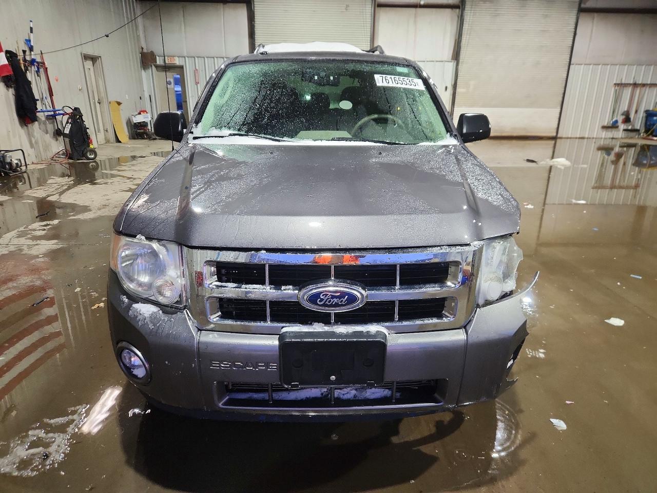 2011 FORD ESCAPE XLT photo 9
