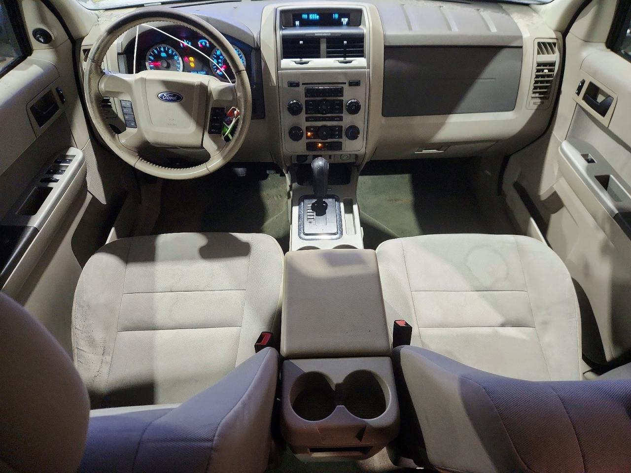 2011 FORD ESCAPE XLT photo 15