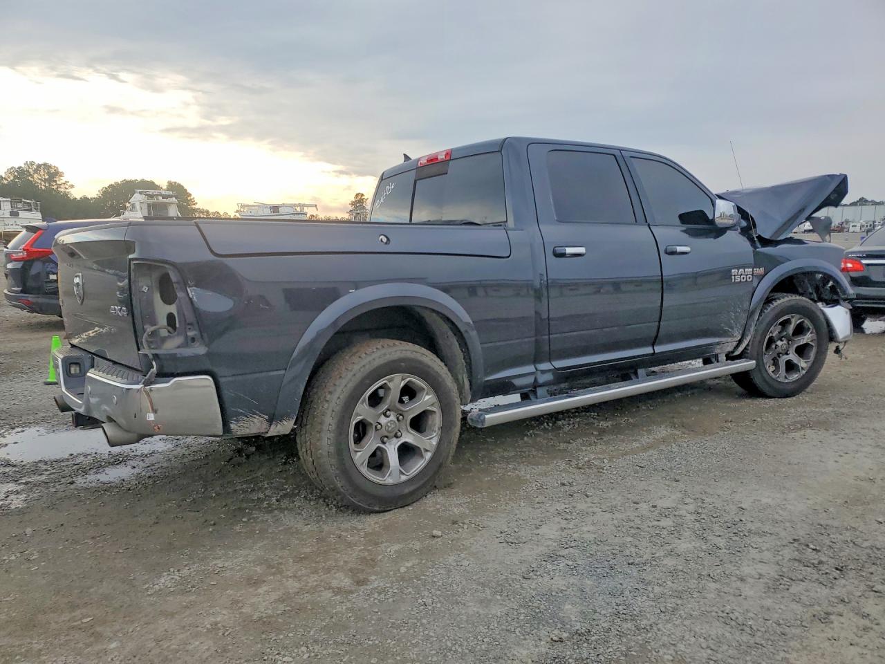 2018 RAM 1500 LARAMIE photo 7