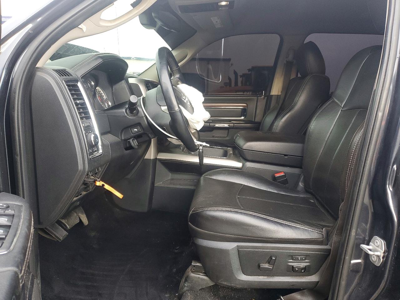2018 RAM 1500 LARAMIE photo 19