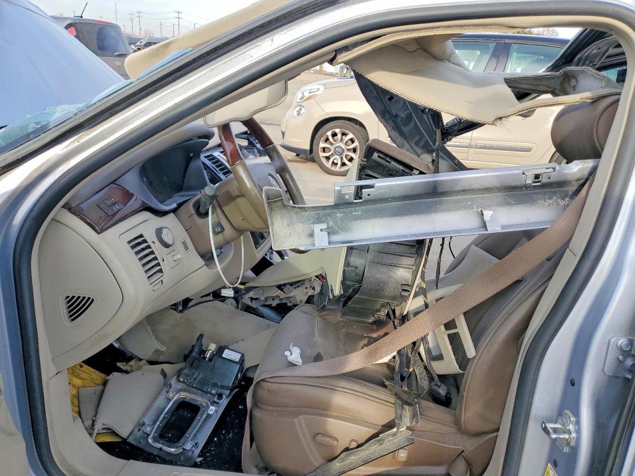 2006 CADILLAC DTS photo 19